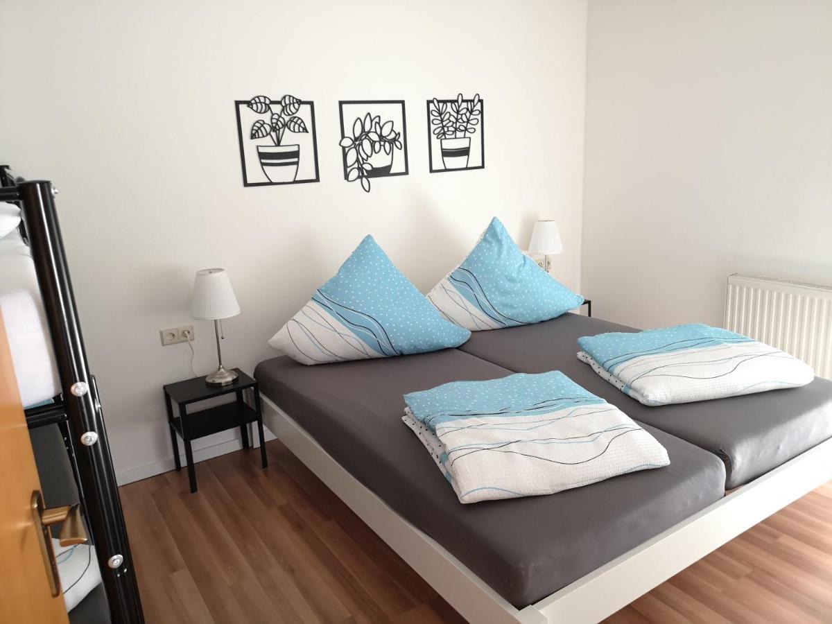 Familienfreundliche Ferienwohnung Mit Wohlfuehlbalkon Und Kostenlosem Parkplatz Nahe Messe Und Bodensee Мекенбойрен Екстер'єр фото
